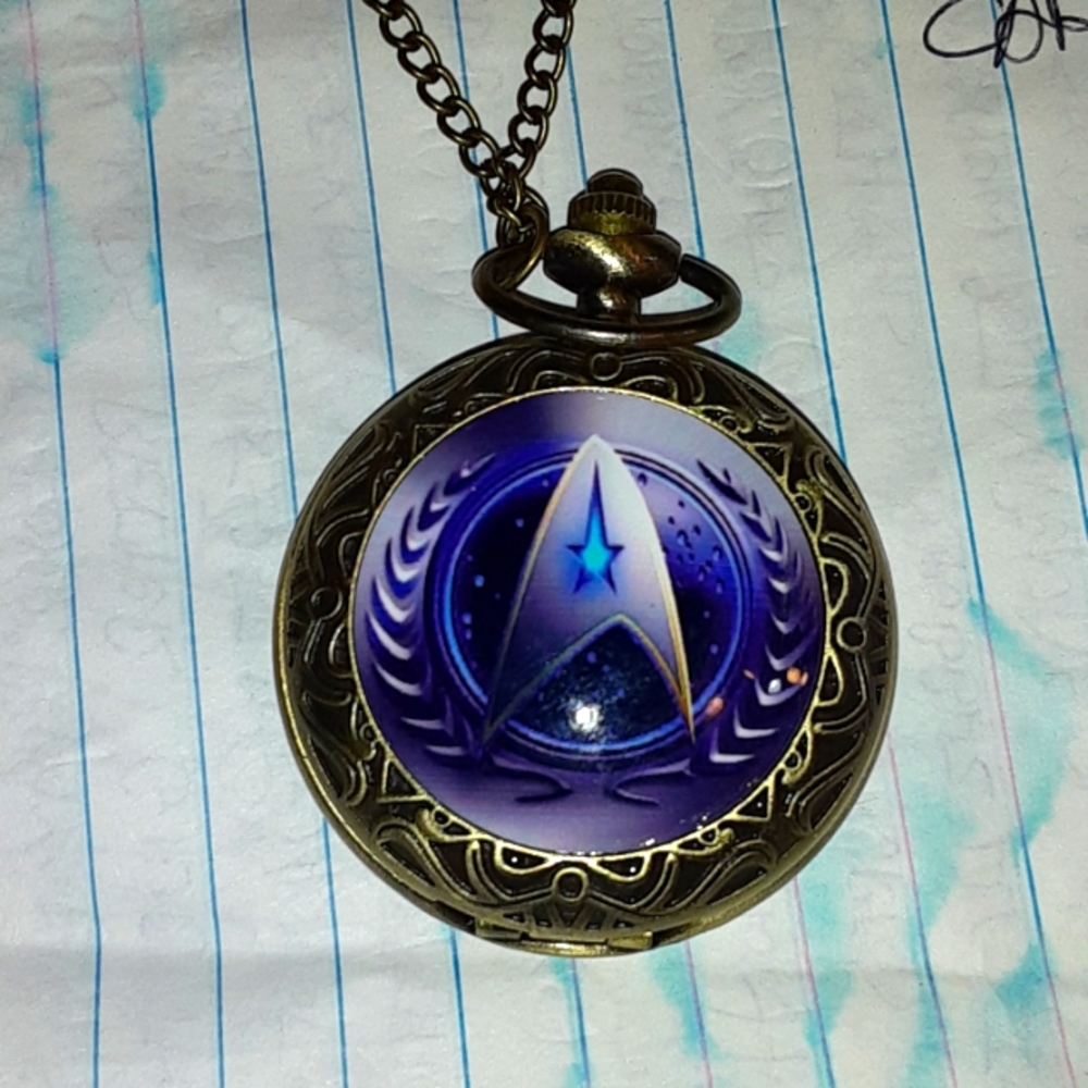 STAR TREK POCKET WATCH MINT CONDITION